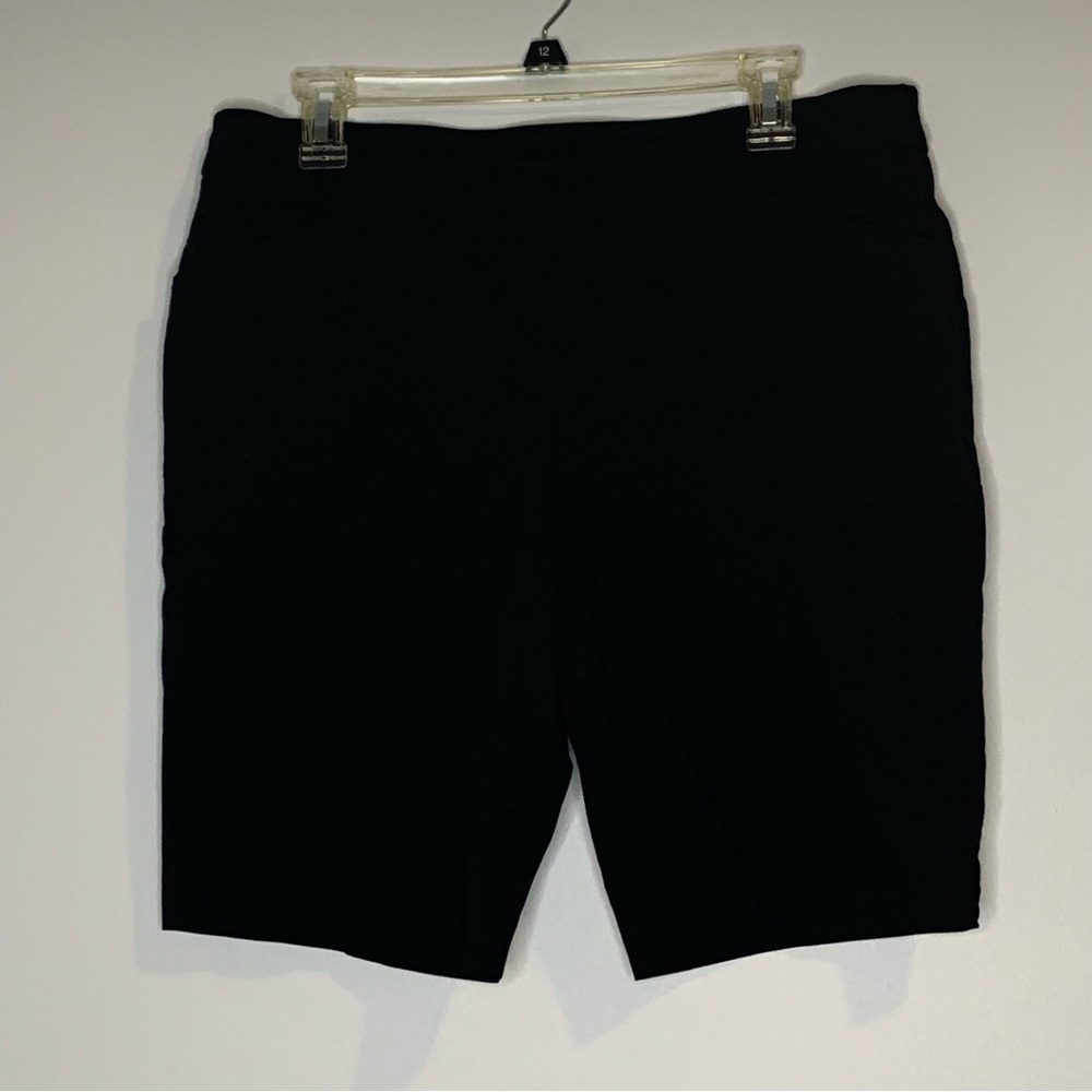 Size M/L 4 Piece Bundle;Capris, Shorts, Sleeveless Blouse, Cold Shoulder Blouse - Picture 4 of 9